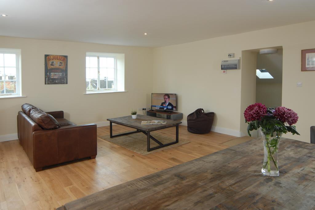 Unicorn Aparthotel Suites Stow-on-the-Wold Exteriör bild